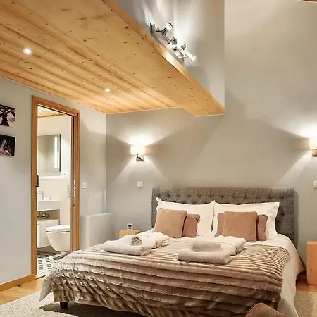 Kreuzneg Chalet Charming Alpine Escape With Scenic Views *